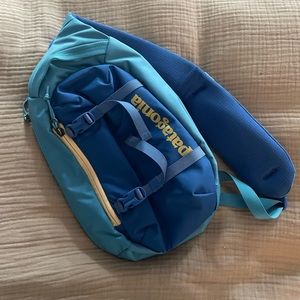 (SOLD) Patagonia Atom Sling in Anacapa Blue Brand New